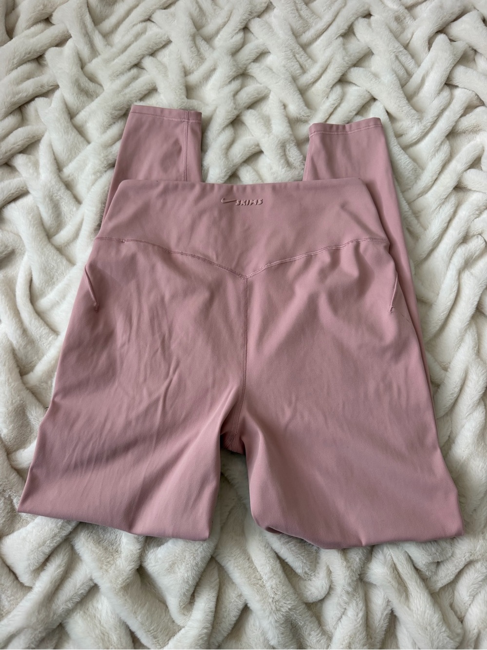 NikeSKIMS 26” leggings